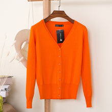 27 Solid Color Women Knitted Cardigan Coat Autumn Winter 2018 Casual V-Neck Long Sleeve Crochet Knit Sweater Coat Female Tops